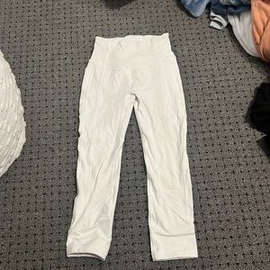 Lulu lemon size 2 capri white leggings